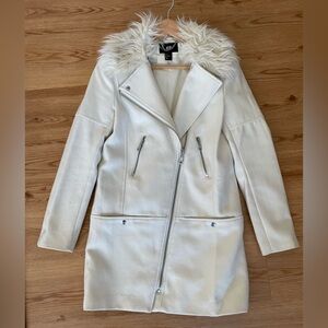 H&M White Jacket w/ fur collar